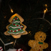 Load image into Gallery viewer, KONG Holiday Cat Scrattle