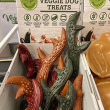 Load image into Gallery viewer, Maks Patch Natural Mixed Flavour Antlers - Large Dog Treat