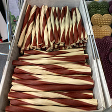 Load image into Gallery viewer, Maks Patch Cheese &amp; Tomato Straws Dog Treats
