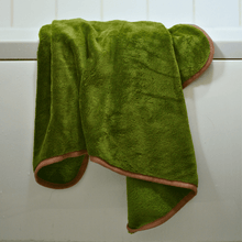 Load image into Gallery viewer, Henry Wag Refresh Dog Towel
