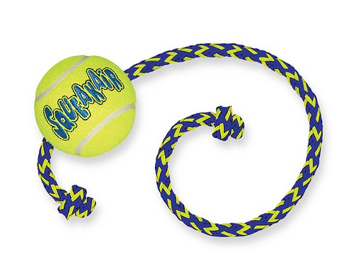 KONG Air Squeaker Tennis Ball With Rope Medium